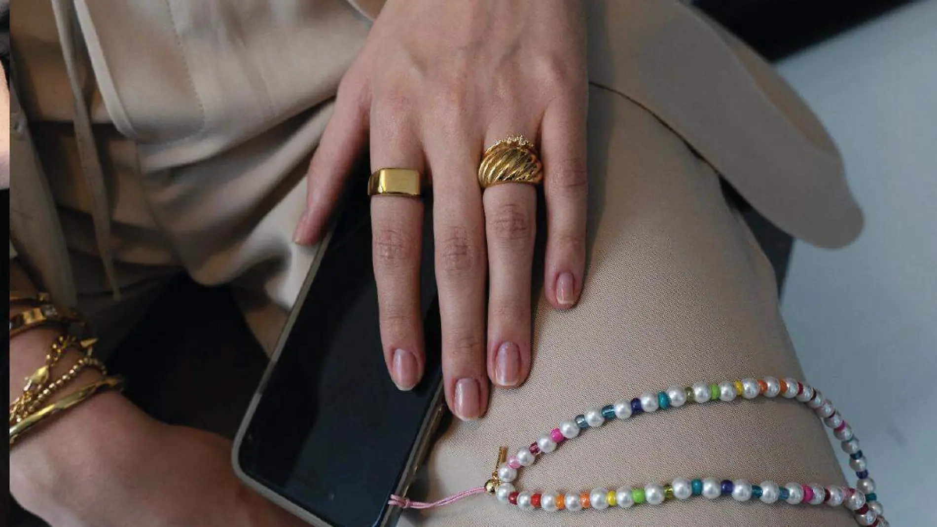 LOS ANILLOS MAXIMALISTAS SON TENDENCIA